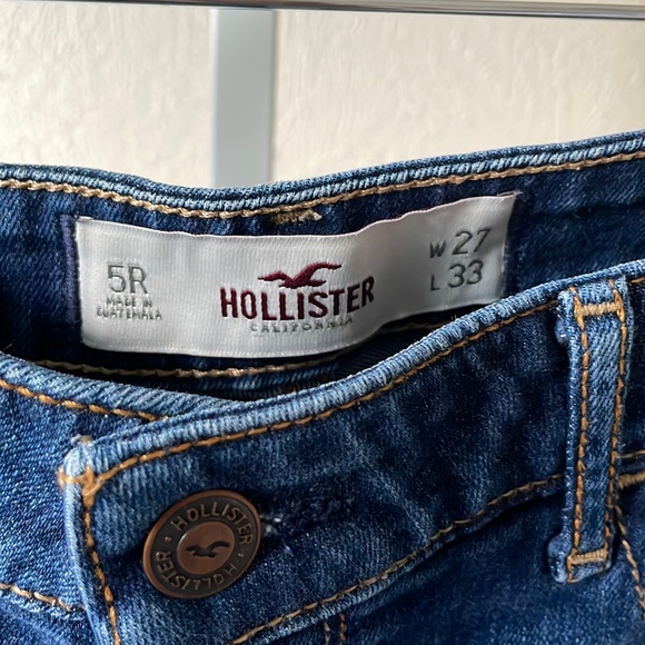 Hollister dark wash skinny jeans. Size 5R - Picture 4 of 11